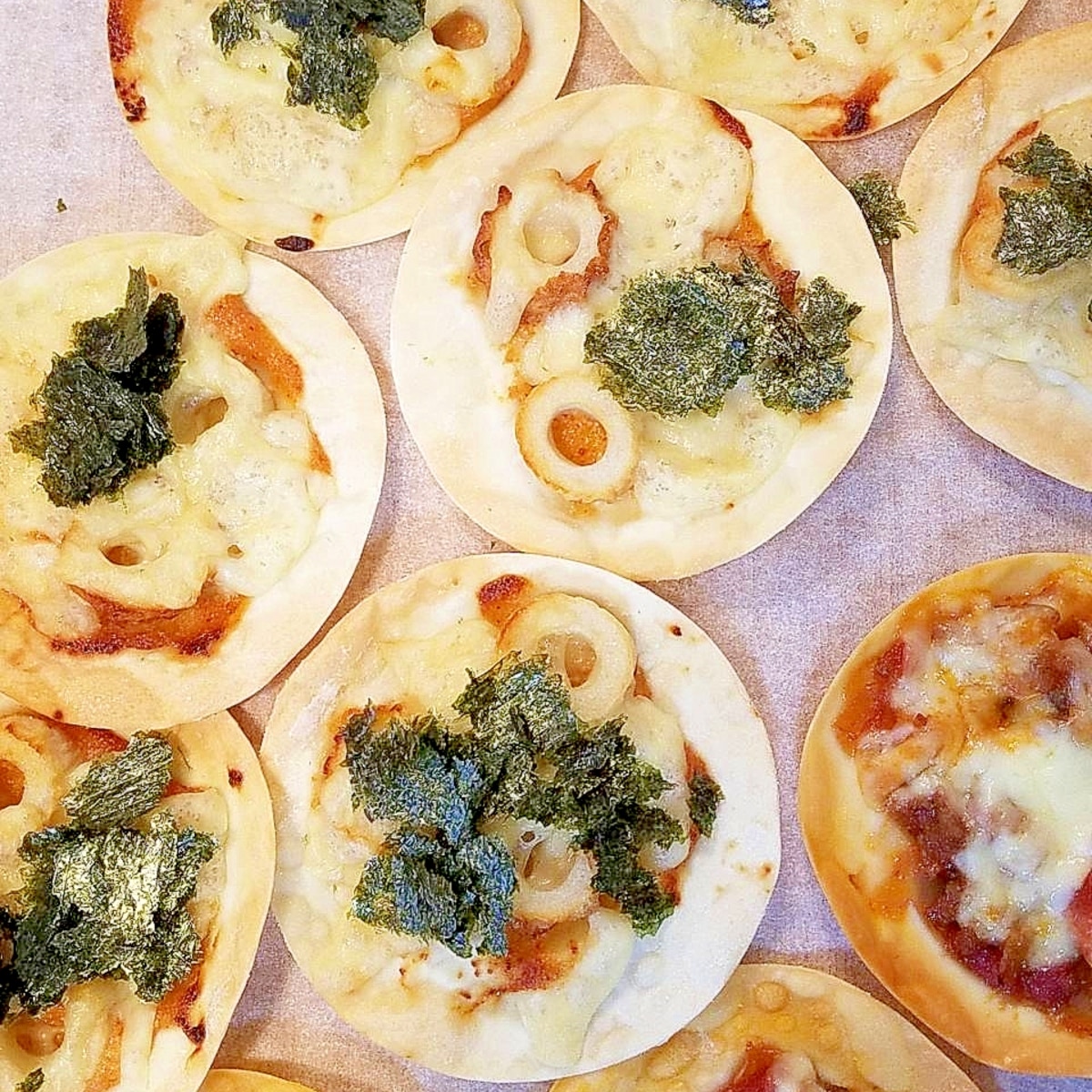 餃子の皮で 明太マヨとちくわのミニピザ レシピ 作り方 By Mywayuayu 楽天レシピ 餃子の皮で 明太マヨとちくわのミニピザ レシピ 作り方 By Mywayuayu 楽天レシピ